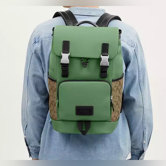 NWT COACH Track Backpack In Colorblock
Signature Canvas - Picture 1 of 3
